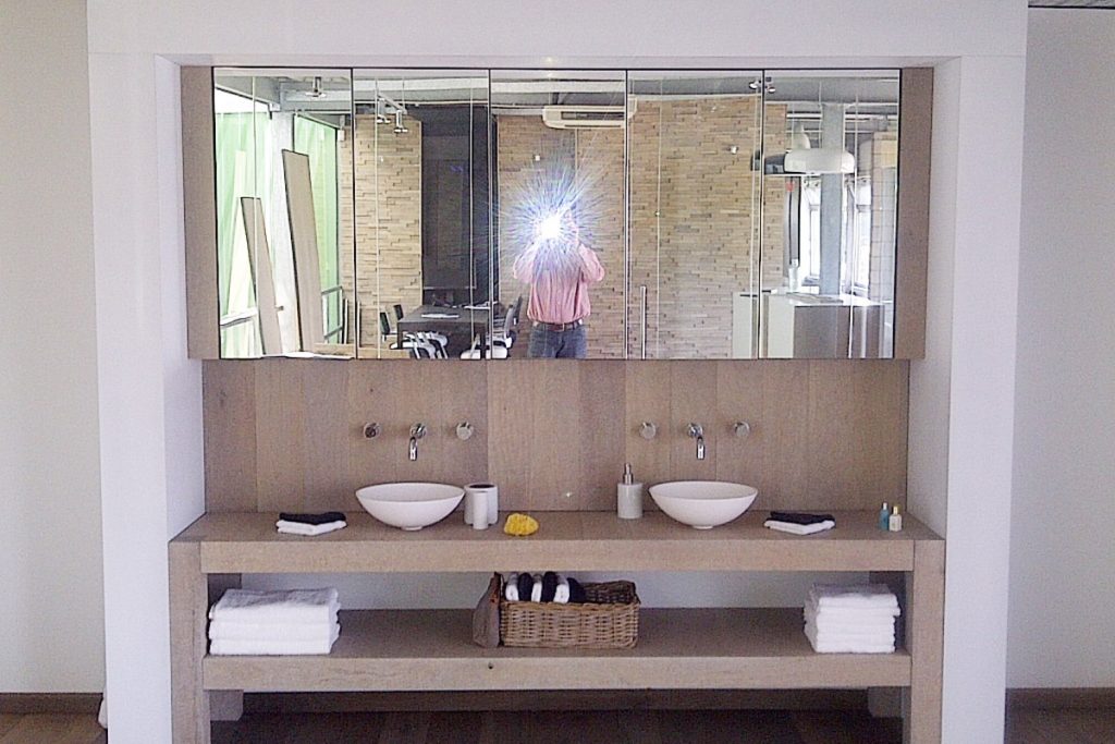 Maßgefertigte Möbel aus Parkettholz